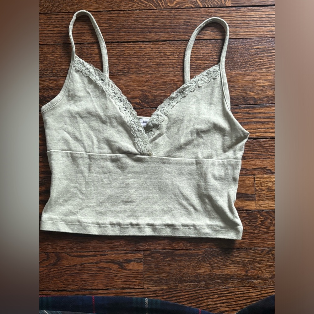 Cotton on medium lace trim crossover tank top/cami crop top sage green